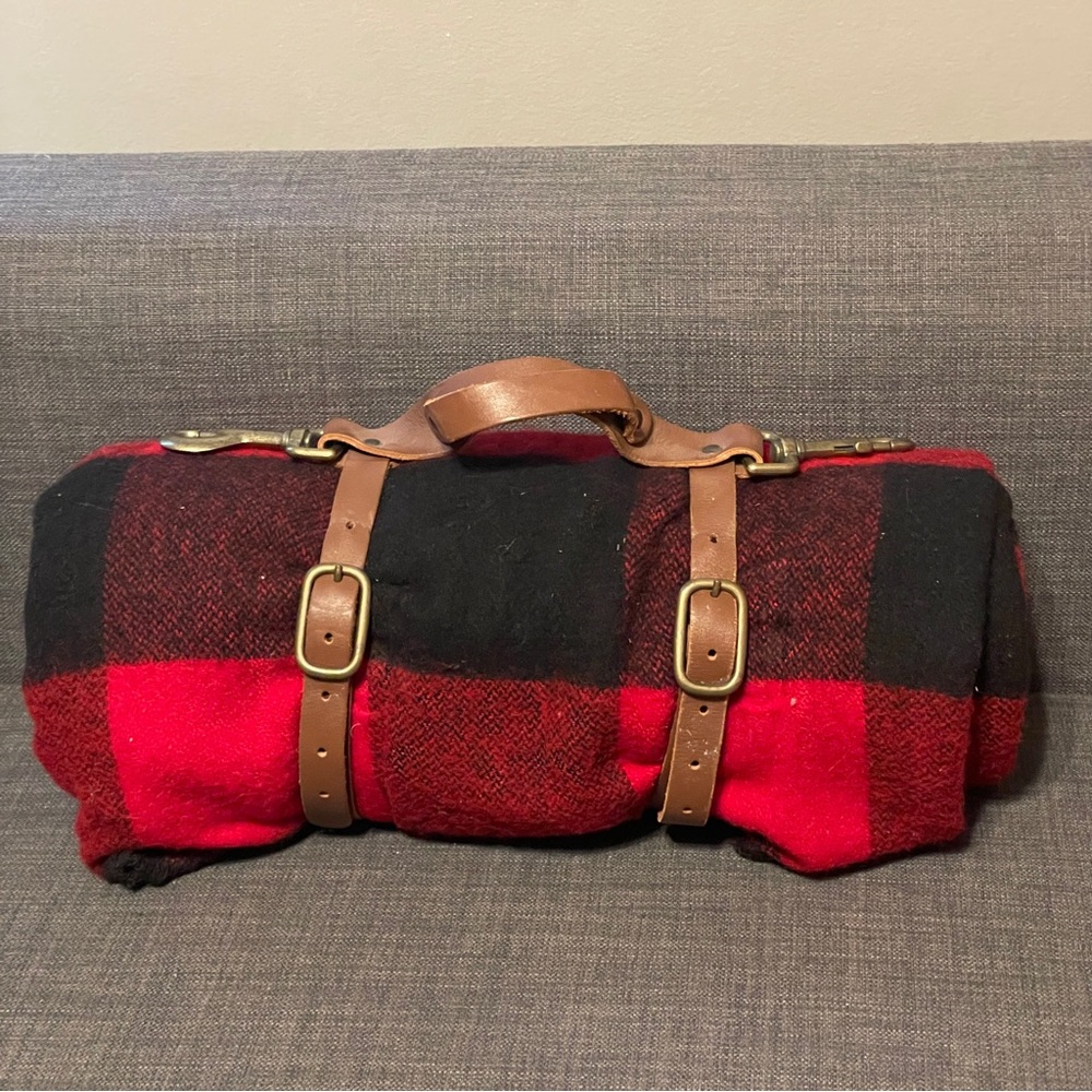 NOS Vintage MARLBORO Country Store Red /Black Buffalo Plaid Wool Blanket 70 X 60